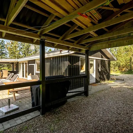 Rajna - 500m To The Inlet By Interhome